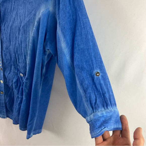 Parsley and Sage Button Up 3/4 Sleeve Blouse - Picture 4 of 10